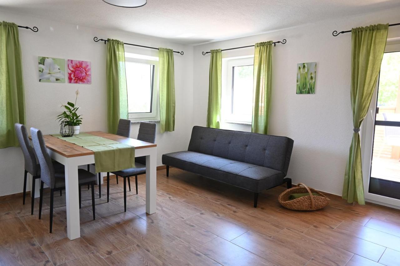 Biohof Auinger, Der Tiererlebnishof Apartment Aurach am Hongar Ngoại thất bức ảnh