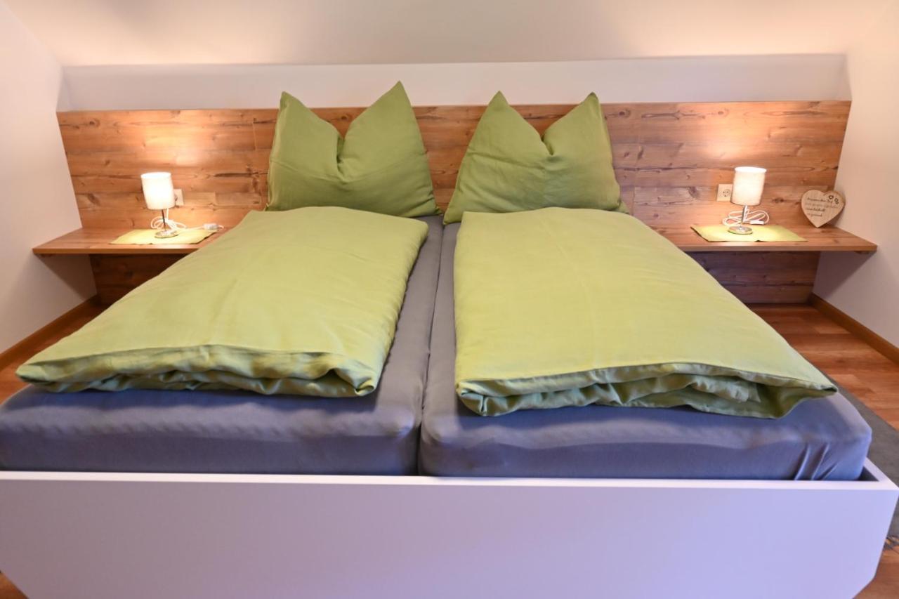 Biohof Auinger, Der Tiererlebnishof Apartment Aurach am Hongar Ngoại thất bức ảnh