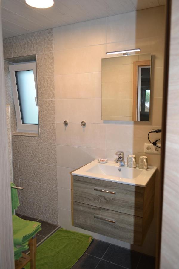 Biohof Auinger, Der Tiererlebnishof Apartment Aurach am Hongar Ngoại thất bức ảnh