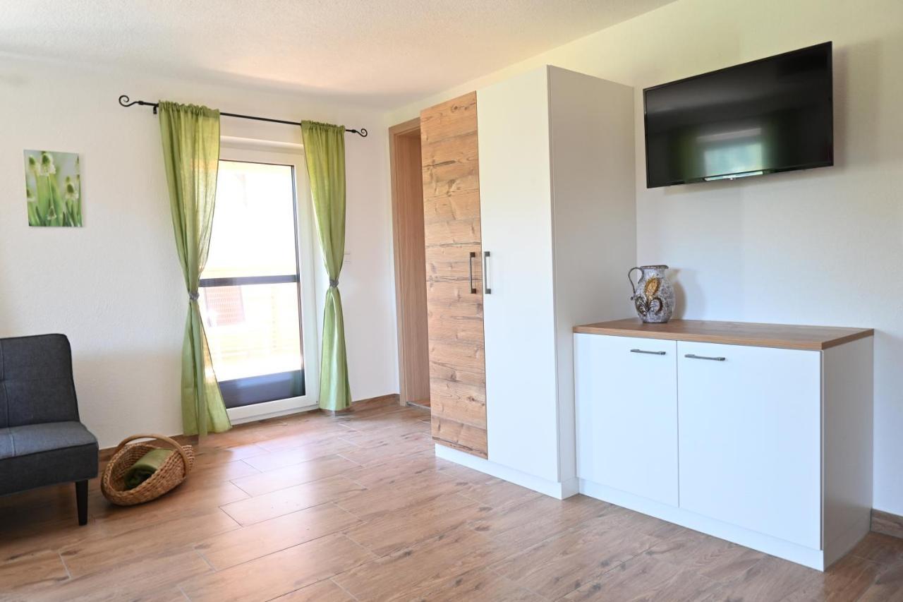 Biohof Auinger, Der Tiererlebnishof Apartment Aurach am Hongar Ngoại thất bức ảnh